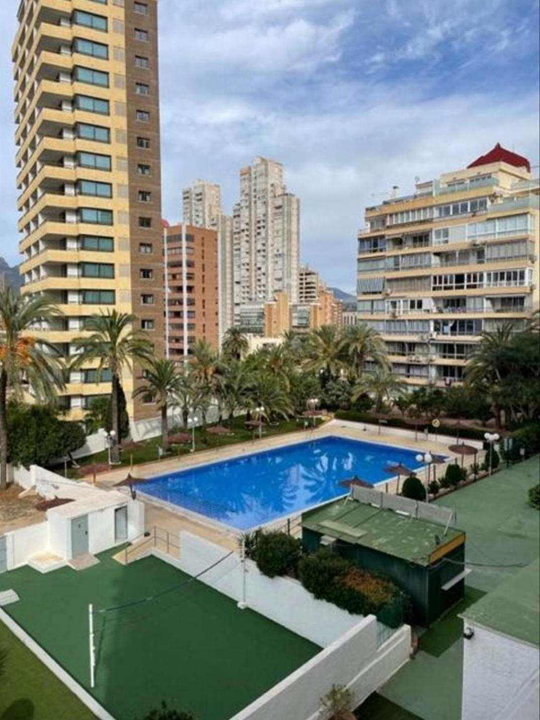 Happy Loix Wifi Aa Garage Pool Apartment Бенидорм Екстериор снимка